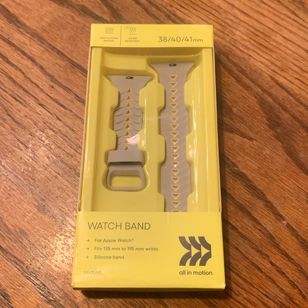 Apple watch band 38/40/41 mm brand new silicone band all in motion